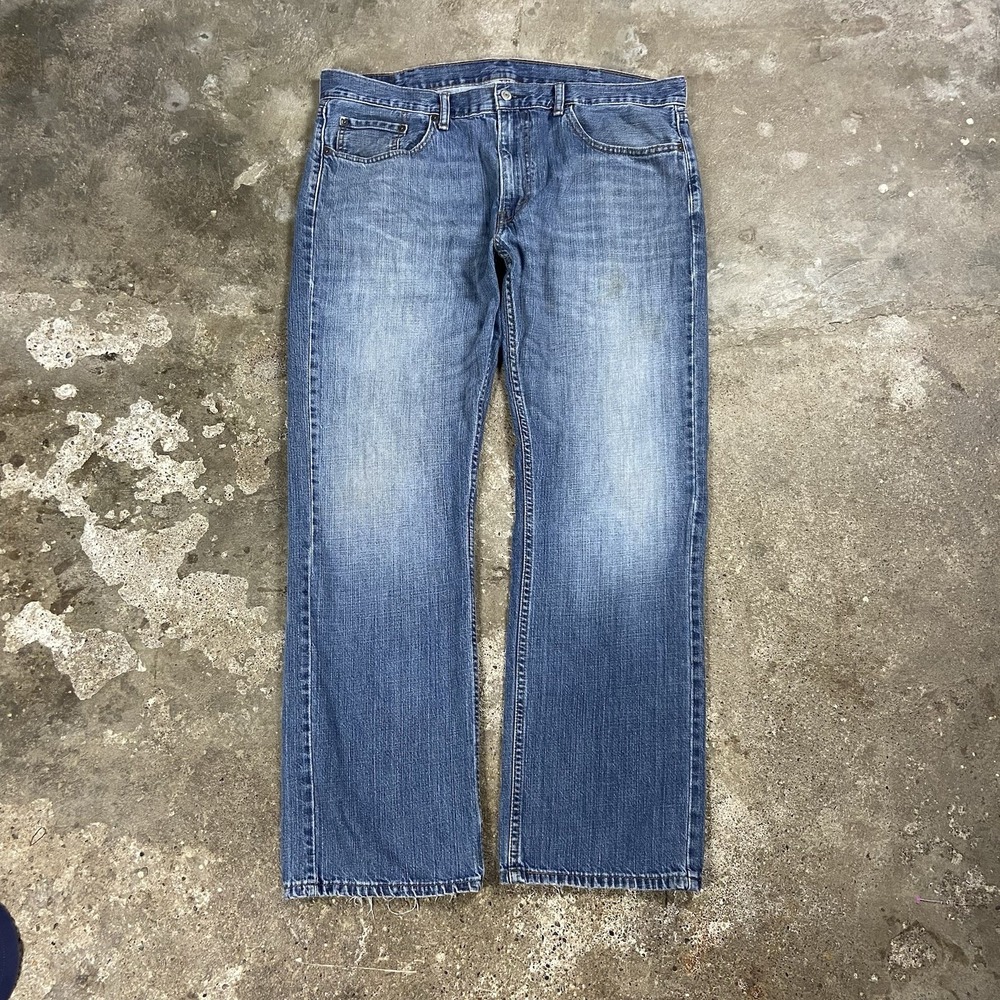Levi's 559 Jeans Size 38x32 Blue Denim Medium Wash Relaxed Straight Fit Casual